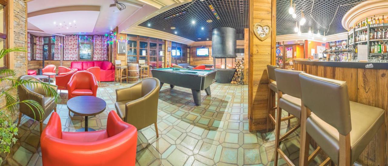 Hotel Alpazur Val Cenis Lanslebourg-Mont-Cenis Esterno foto